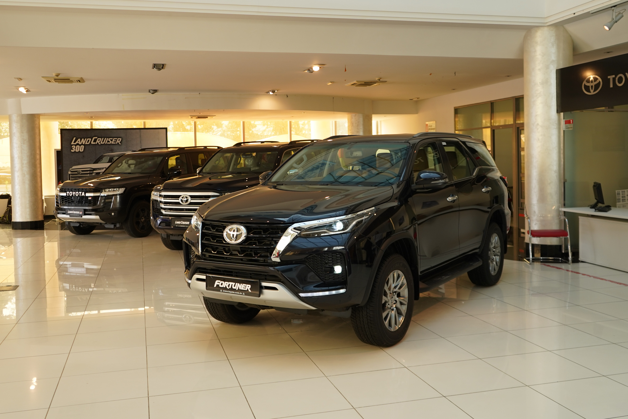  Toyota Fortuner