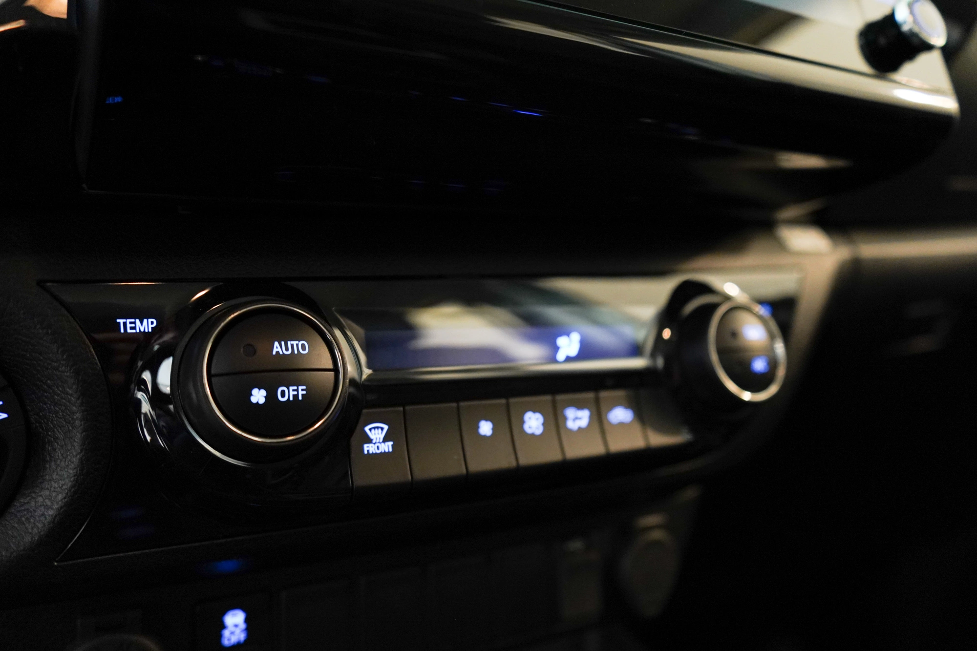  Hilux Double Cabine BVA