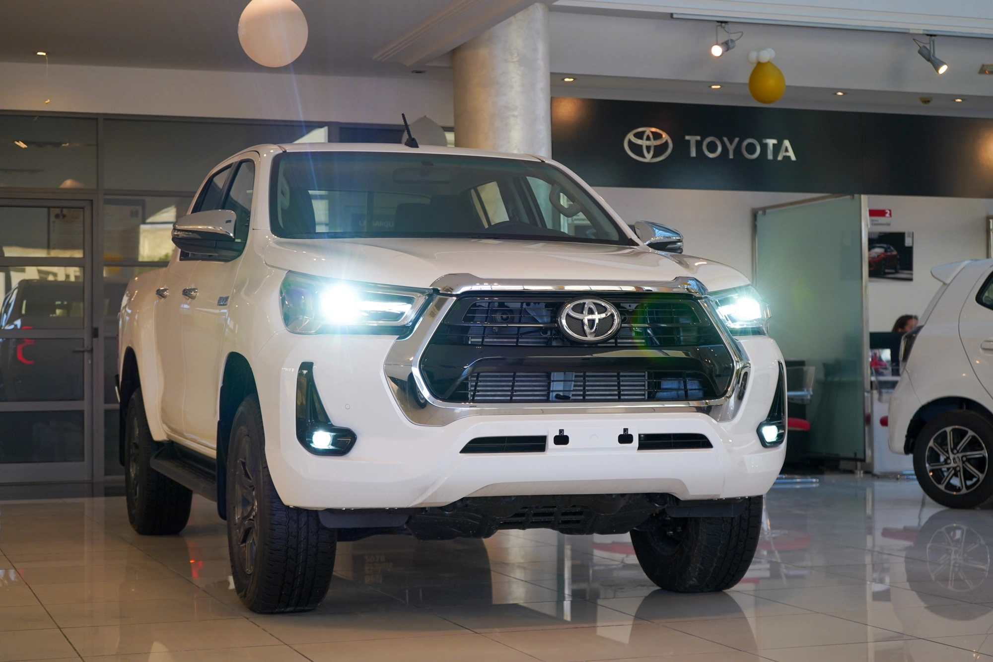  Hilux Double Cabine BVA