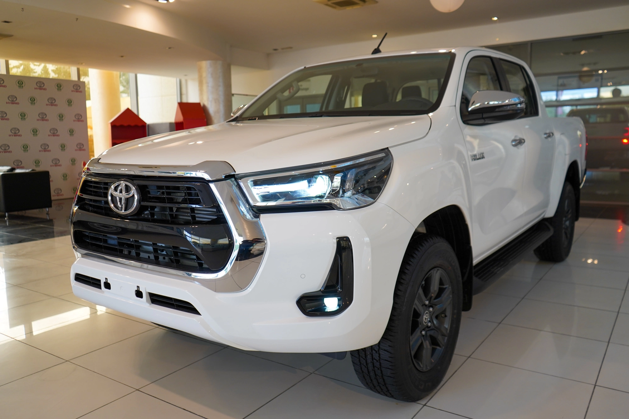  Hilux Double Cabine BVA