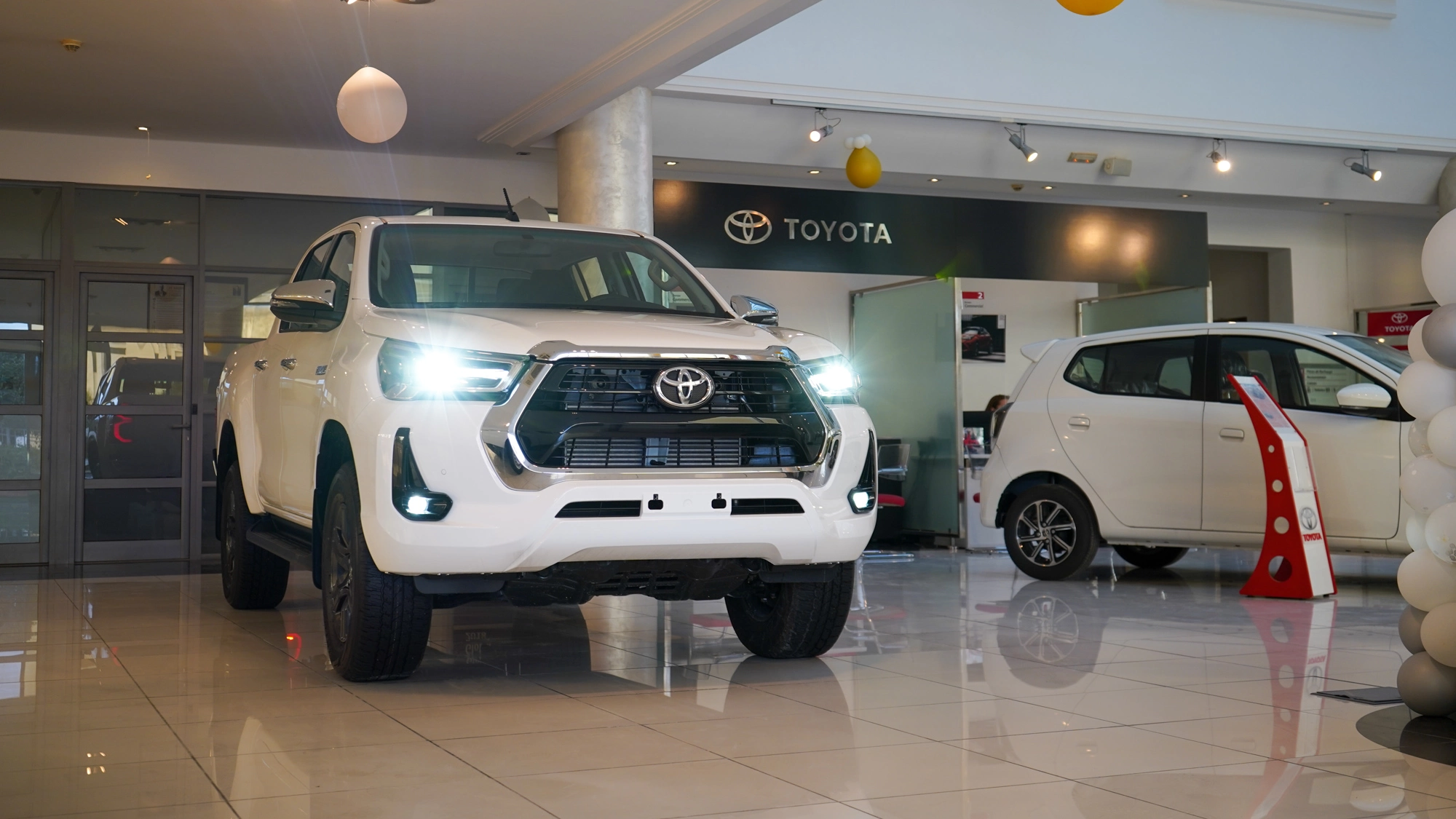  Hilux Double Cabine BVA