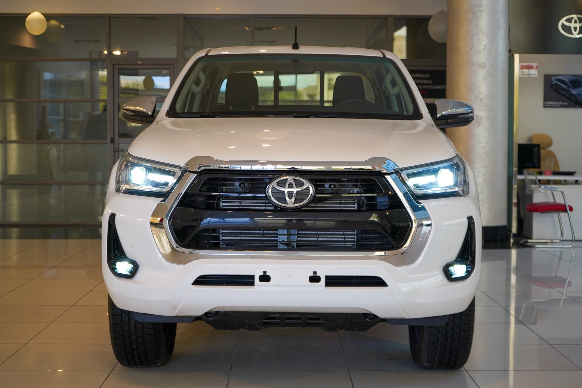  Hilux Double Cabine BVA