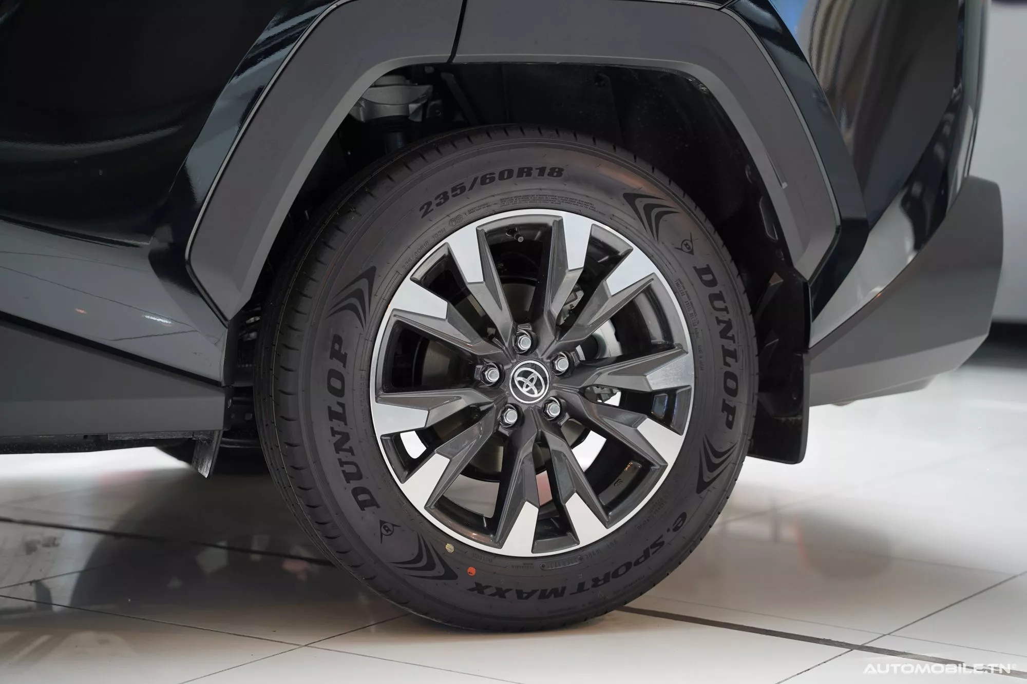 Nouveau RAV4 hybride